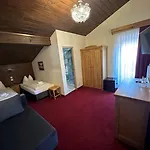 Gundl Alm Hotel 3*