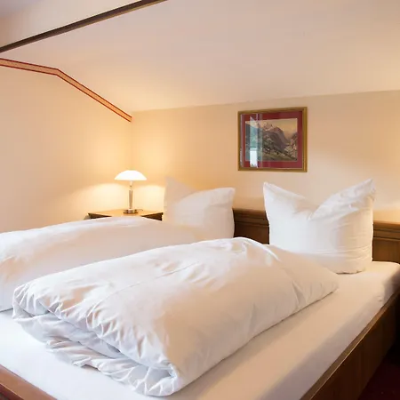 Hotel Gundl Alm 3*