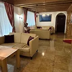 Gundl Alm Hotel 3*
