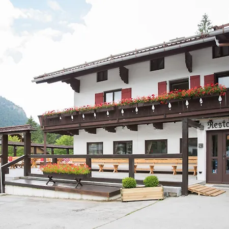 Hotel Gundl Alm
