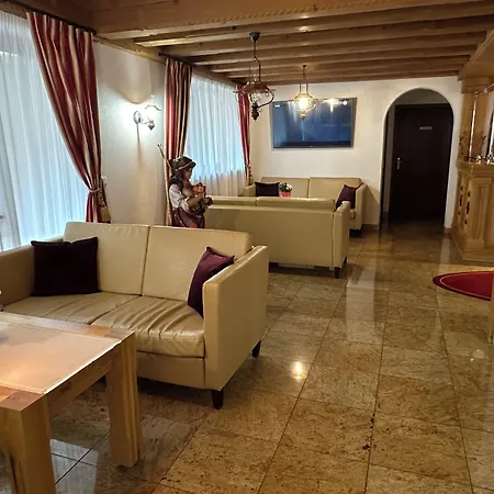 Gundl Alm Hotel 3*