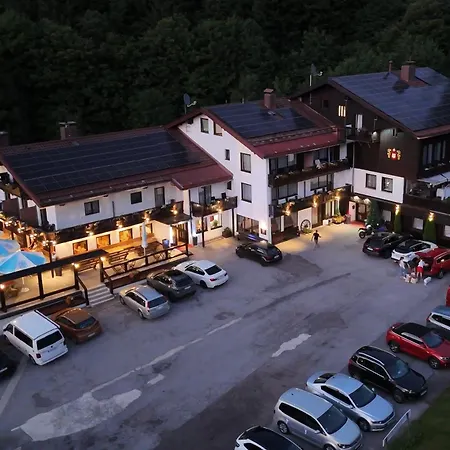 Hotel Gundl Alm 3*