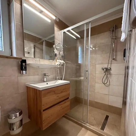 Hotel Gundl Alm Schliersee