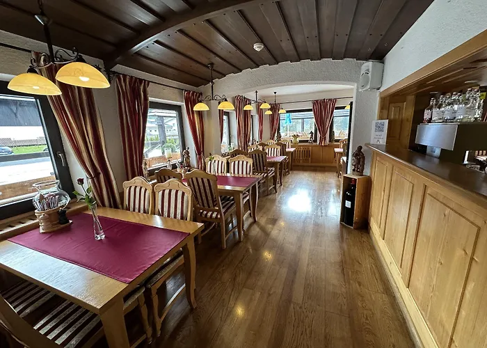 فندق غونديل ألم 3*